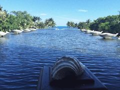 -亚龙湾喜来登·美景台大堂吧