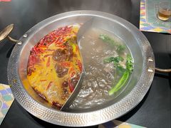 -廖掌柜·重庆鲜货火锅(上海首店)