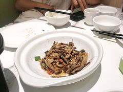 -万宝财富商业广场