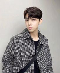 -川和潮人