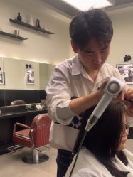 -侨治发型