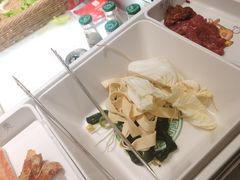 -成都你六姐·牛肉冒菜(信泰中心商场店)