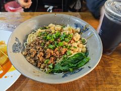 -丁丁猫重庆小面(徐州路店)