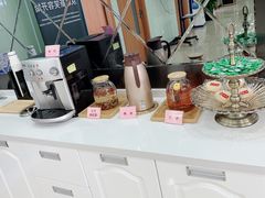 -茂菊口腔连锁(浦东南路店)