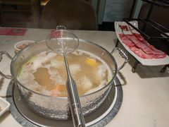-左庭右院鲜牛肉火锅(浦江欢乐颂店)