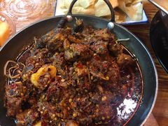 -野山舂·贵州现舂酸汤火锅(鸿通城店)