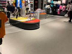 -NIKE品牌体验店(金源新燕莎店)