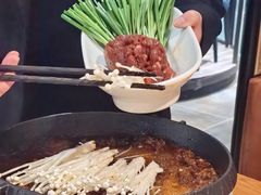 现炒铁板香煎牛肉-荷塘码头·活鱼现杀(椒江店)