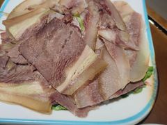 -贵府酸汤牛肉火锅·贵州老字号(飞山街店)