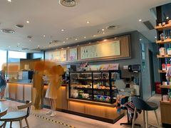 -星巴克(青岛火车北站候车大厅店)