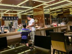 大堂-大中华希尔顿酒店-念自助餐·嗨啤·小龙虾