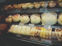 -红宝石·鲜奶小方·海派西点房(南丹店)