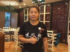 -闫府私房菜(经四路万达店)