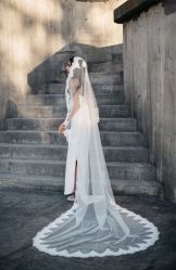 -Flora婚纱礼服定制租赁店