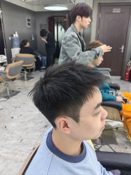 -藤野造型烫发染发