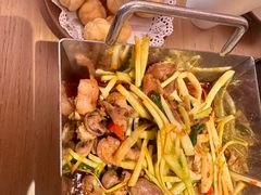 -川堂风·跷脚牛肉·乐山爆炒(宝山日月光店)