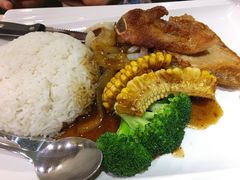 -佰搭果·广式茶餐厅(西华路店)