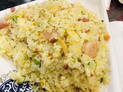 -扒虾小妹儿麻辣海鲜(宏图街店)