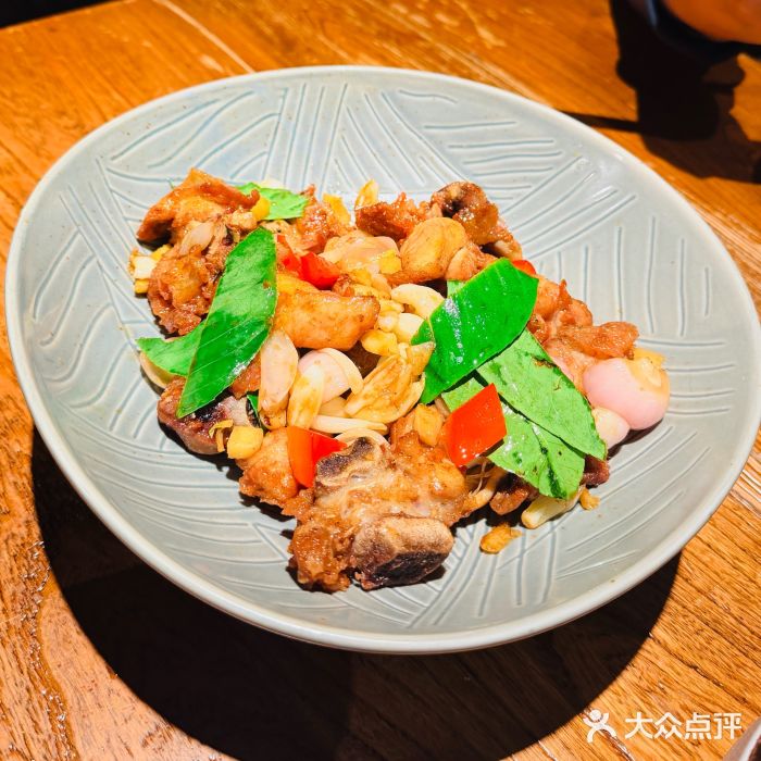 云海肴·汽锅鸡·云南代表菜(美罗城店)图片