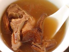 茶树菇排骨汤-华辰国际大酒店·西餐厅