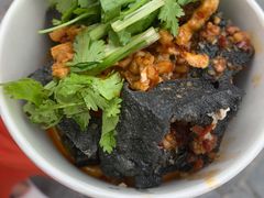黑色经典臭豆腐-黑色经典臭豆腐·湖南特产(步行街店)