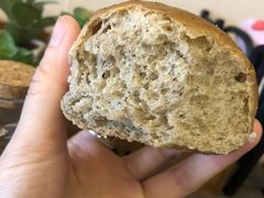 燕麦杂粮面包-百年义利(榴乡路店)