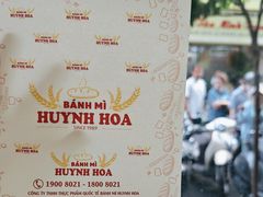 -Bánh Mì Huynh Hoa