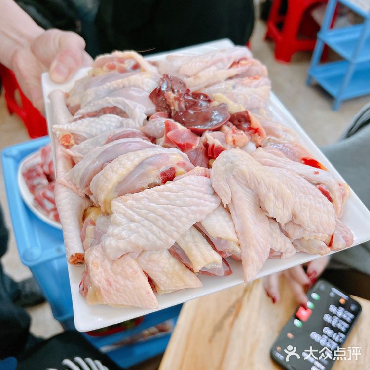 埋单也才490元，着实是近来吃得最便宜又饱的一顿