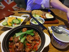 -豪客嘉族·麦尼顿西餐厅(乐福天下店)