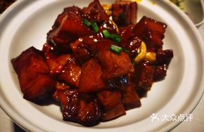 Braised Pork with Enoki Mushrooms