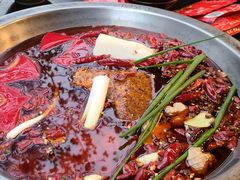 纯牛油锅底-黄潇洒老火锅(九眼桥宏济巷店)