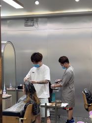 -Tloml salon