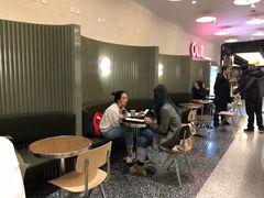 等位区-OUR Bakery(SKP-S店)