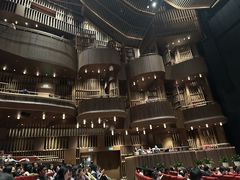 -交通银行前滩31演艺中心