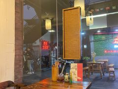 露天位-春笙食堂.丼饭拉面寿司(GOGO新天地店)