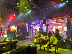 -喜鹊音乐酒馆(西街店)