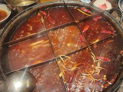 -艾嬢七八九老火锅(37年李子坝店)