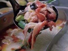 -周良天山牛杂城(天山路总店)