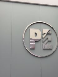 -PE SALON