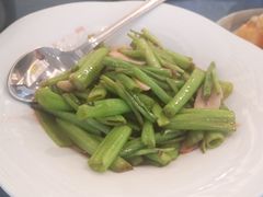 -满江红四季餐厅 · 国家五钻级酒家(新纪元大酒店店)