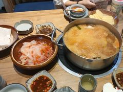 -野山舂·贵州现舂酸汤牛肉(东山店)