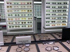 -目艮眼镜SHOWROOM(品牌集合店)