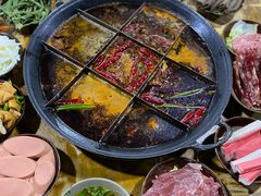 -正南齊北重庆老火锅(光华村直营店)