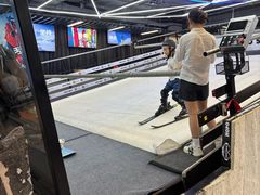 -Hopo Snow 城市滑雪空间(来福士广场购物中心店)