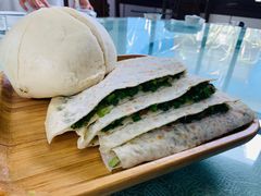 韭菜盒子-巩本明鱼屋子