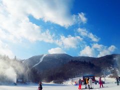 -亚布力新体委滑雪场