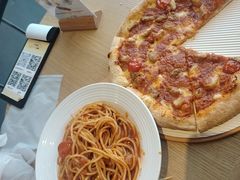 意式肉酱风味牛肉披萨-必胜客(WOW梦之城店)