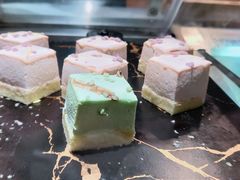 -爱伲PLUS·牛肉海鲜自助火锅(融创店)