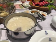 -红鼎豆捞·专注品质海鲜20年(宝丰路店)