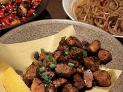 -肆海小川菜酒馆Wine Bistro (青年路店)